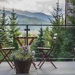 Czarne Wierchy Jacuzzi - Luxury Domek alpejski Kościelisko