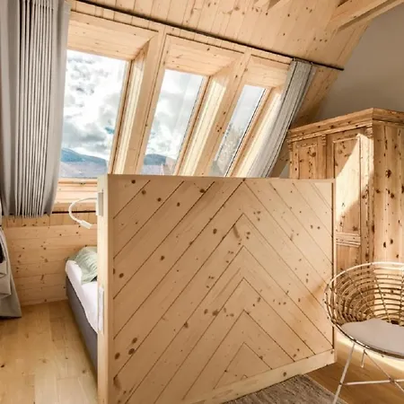Czarne Wierchy Mountain Retreat * Косцелиско