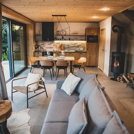 Czarne Wierchy Mountain Retreat Chalet *