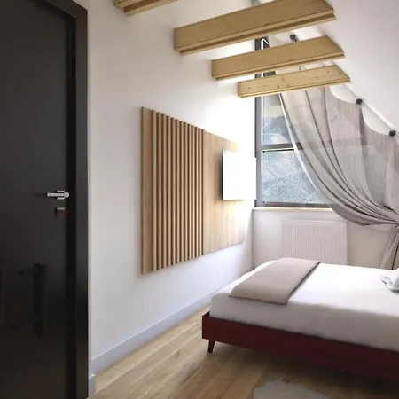 Czarne Wierchy Mountain Retreat *